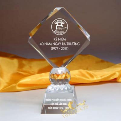 Kỷ niệm chương pha lê giá rẻ 03